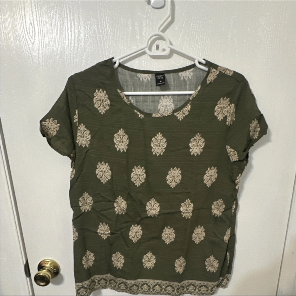 Floral Olive Women's Short Sleeve Top